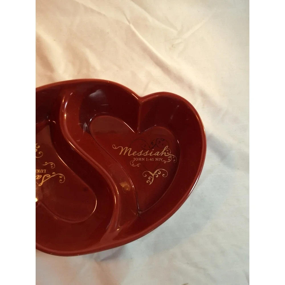 DaySpring Red Ceramic Divided Heart Dish Messiah Saviour Scripture‎ 73585 2011